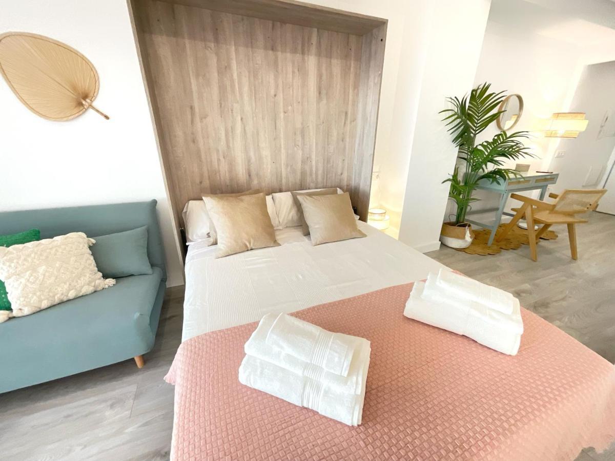 Cs6 Kaleria Suites Almería Eksteriør billede
